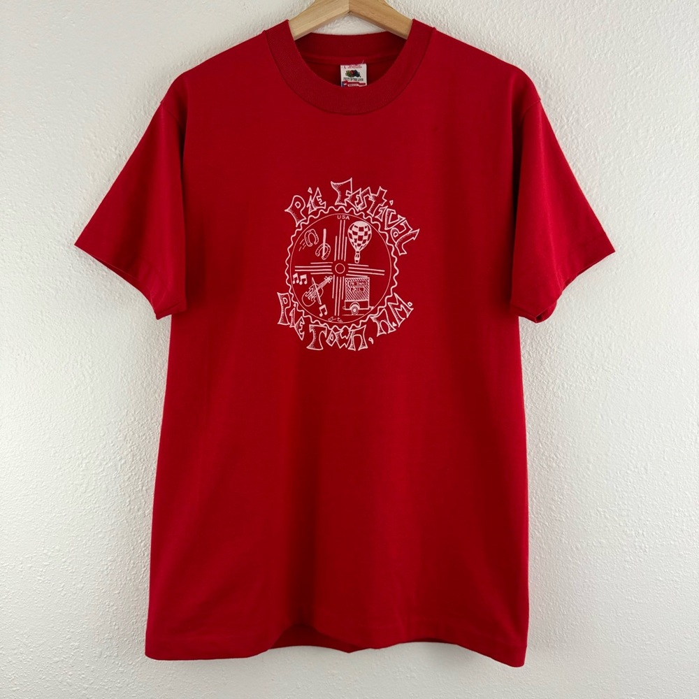 FRUIT OF THE LOOM Vintage 90s Red Single Stitch Pie Festival Pie Town, NM Tee